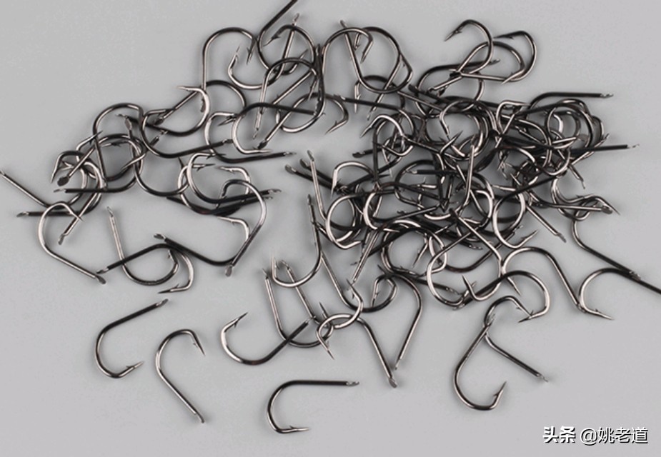 老者执仗“伊豆”，少年清风两“袖”！从用钩习惯看垂钓观念差异