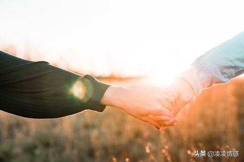 不要原谅一个动手打过你的男人,不要原谅对你动手的男人