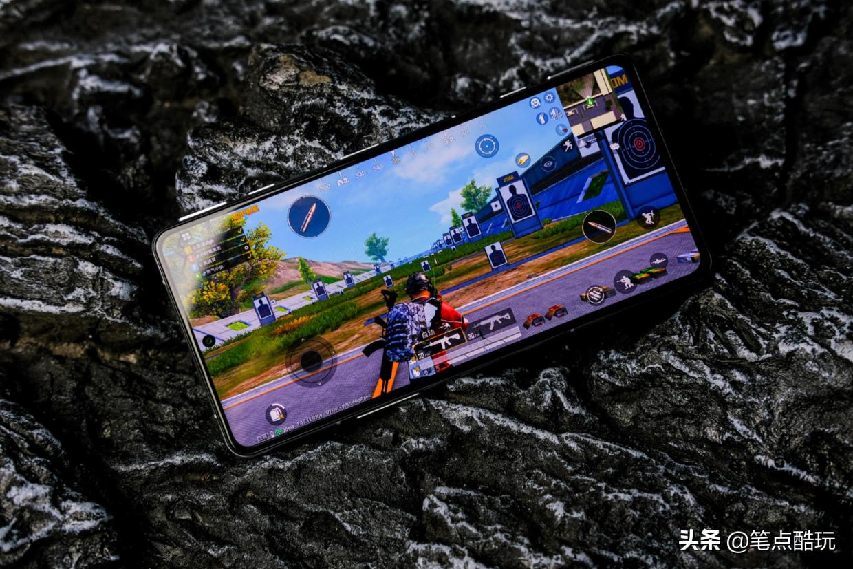 红米k20pro对比k40游戏增强版,红米k40游戏增强版12加256多少钱