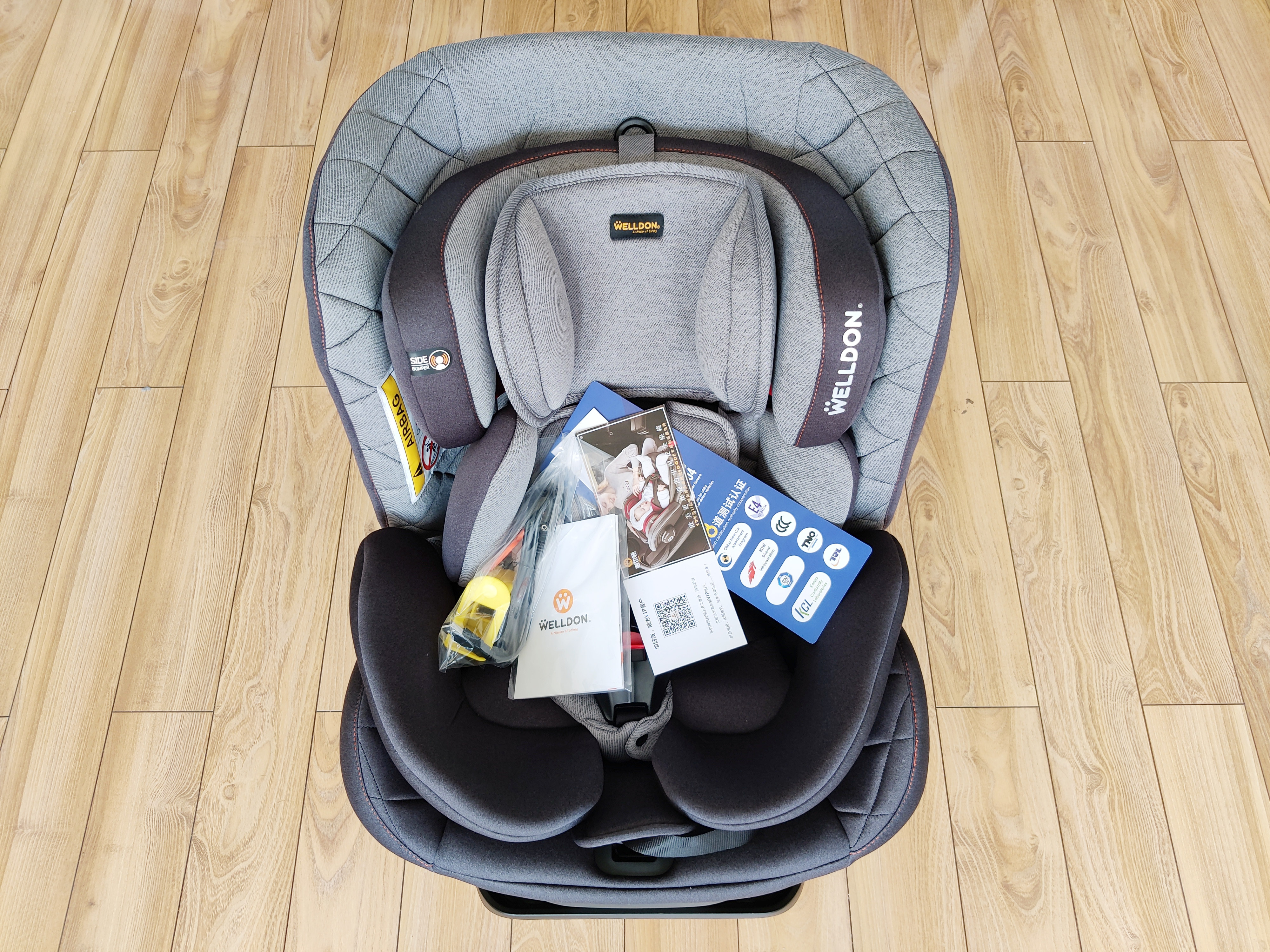 惠尔顿星愿儿童安全座椅怎么收纳,惠尔顿星愿安全座椅怎么使用