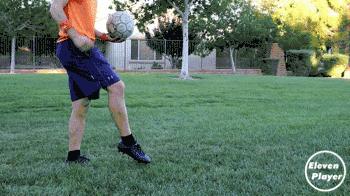 足球颠球多久可以颠倒10个,颠球的几个要素