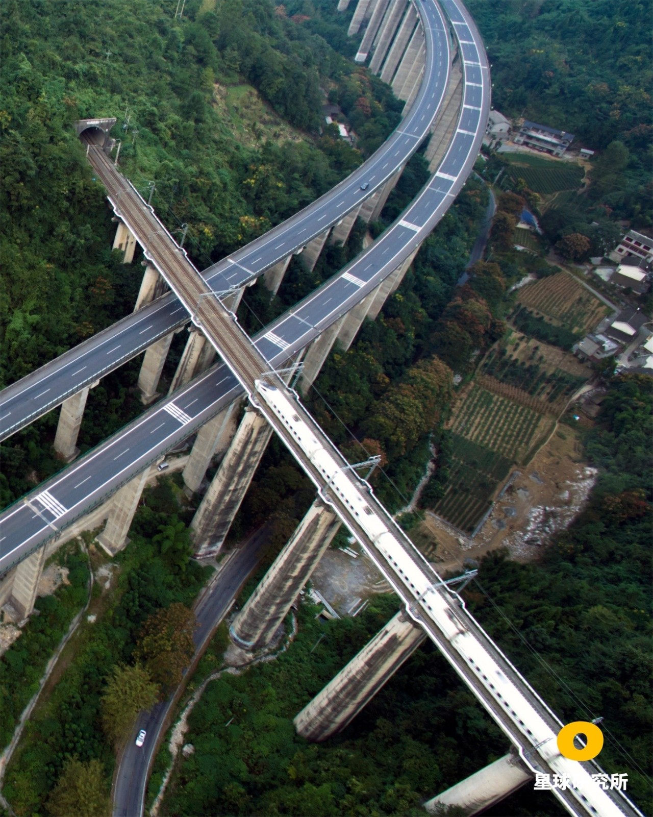 中国南方的喀斯特有多美,中国三大喀斯特地貌图片