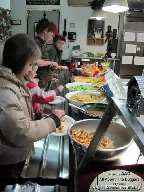 美国一对夫妻生19个孩子,美国夫妻生19个孩子