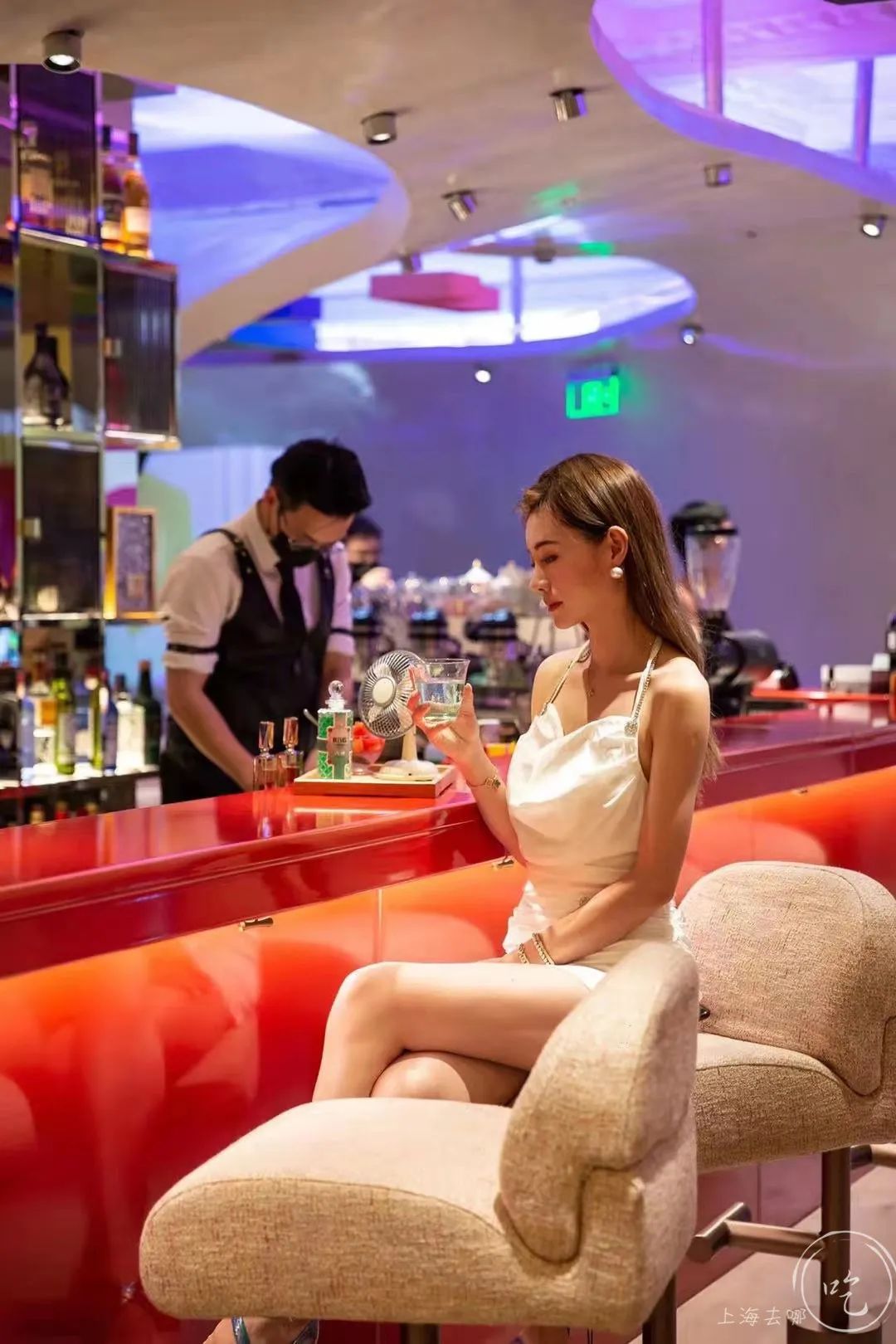 次元壁破了！轩尼诗酒吧X国民六神，竟出了个“花露水鸡尾酒”