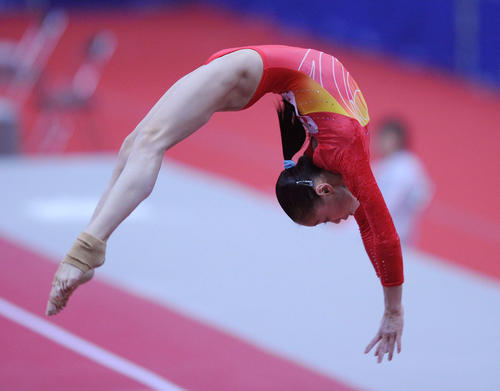 最美体操冠军是潘晓婷校友，12岁进国家队，退役后奖牌被洗劫一空