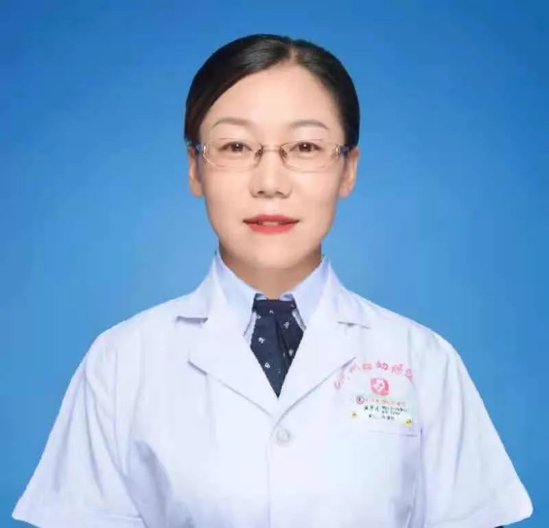 河口县妇幼保健院与上海复旦儿科医院、红河州妇幼保健院携手开展“关爱儿童生长发育”宣传义诊活动