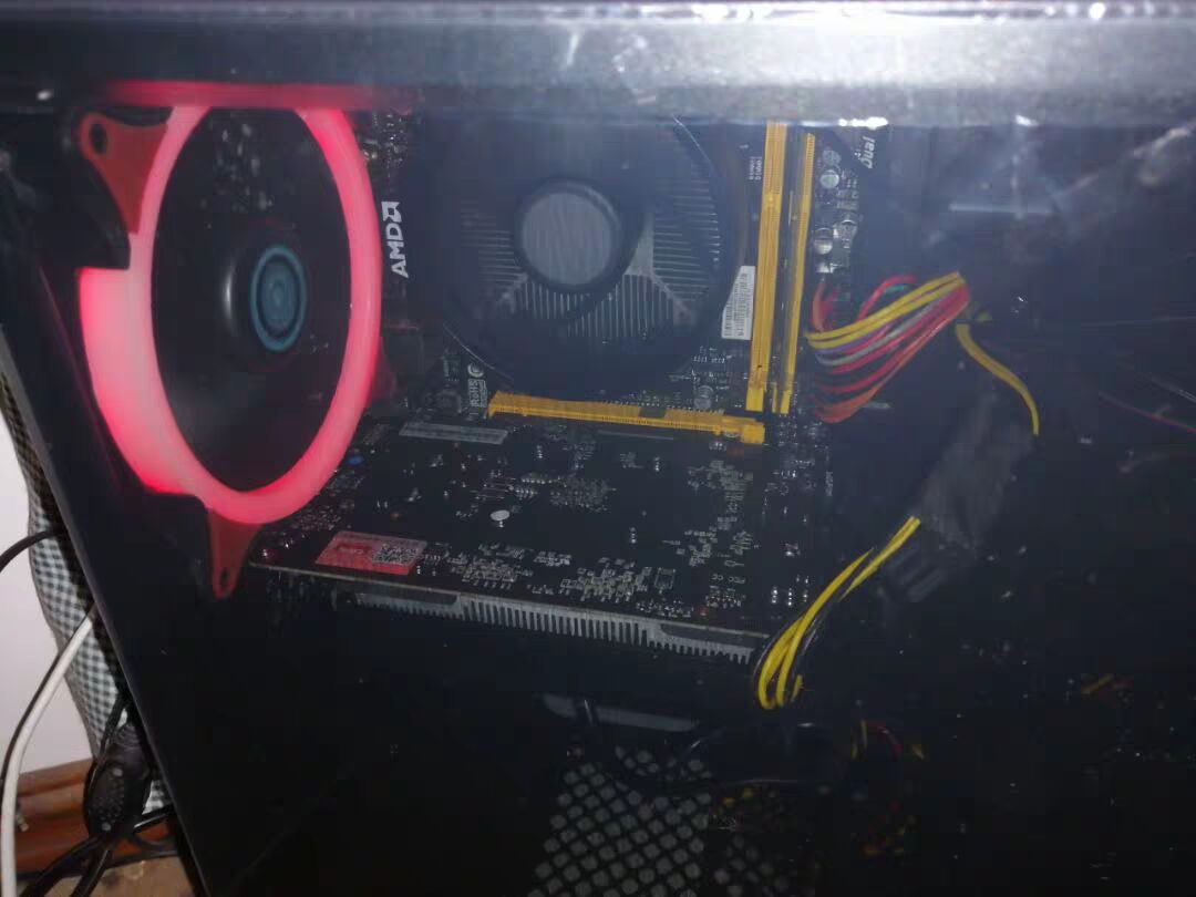 头条粉丝发了一款电脑配置给蜗牛看，问能不能买，大家一起来瞅瞅