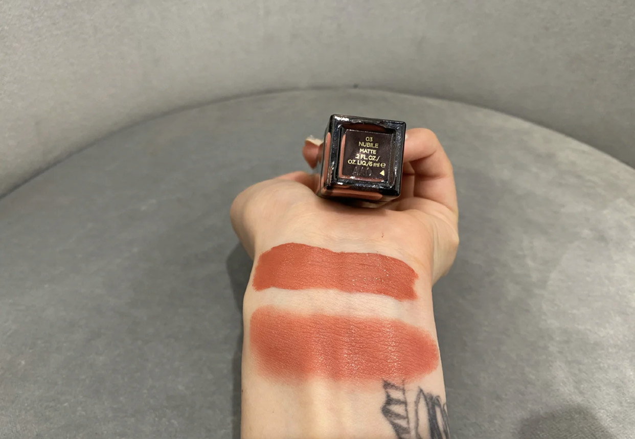 tf夏季经典款口红,tf唇釉03奶咖玫瑰色