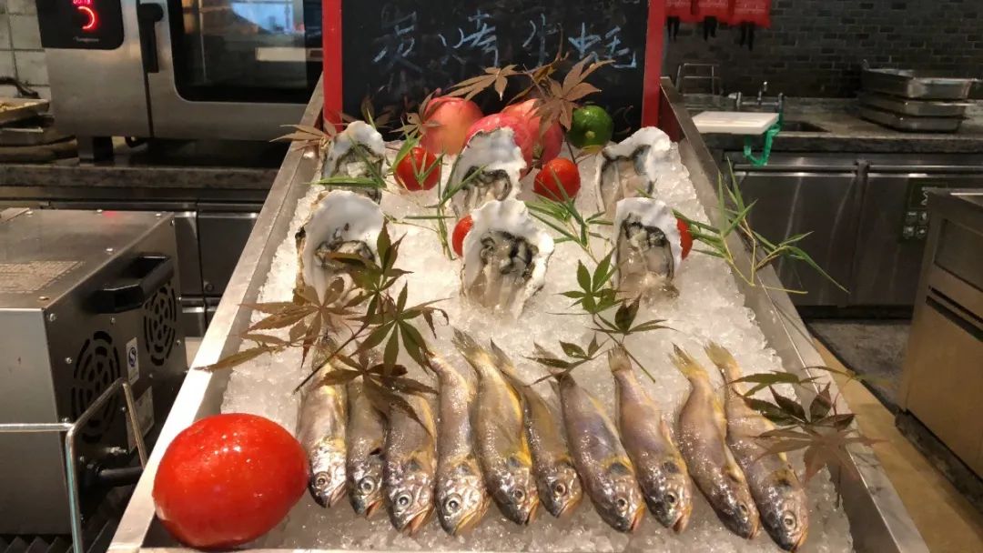 夜游盛世钱塘，赏绚烂灯光秀，打卡杭州钱江新城万豪酒店