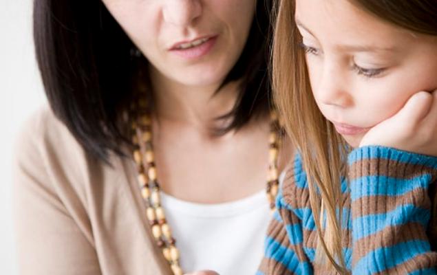 家庭教育大树和树根,孩子能否长成大树取决于父母