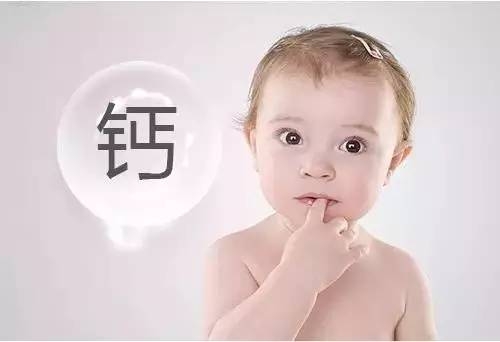 新生儿躺着喂母乳怎么避免呛奶,宝宝爱呛奶是怎么回事