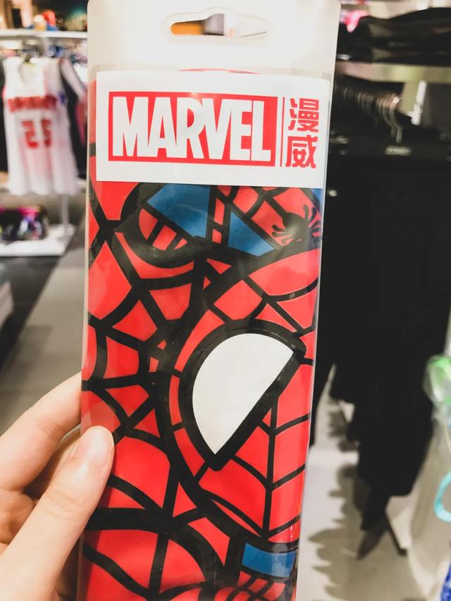 带宝宝游泳用什么泳镜,儿童初学游泳需要买泳帽吗