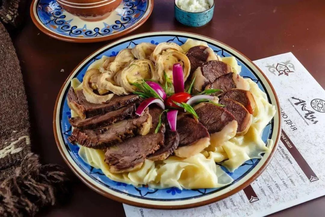 坐哪些火车可以出国看风景又好玩,太原人可以去北京旅游吗