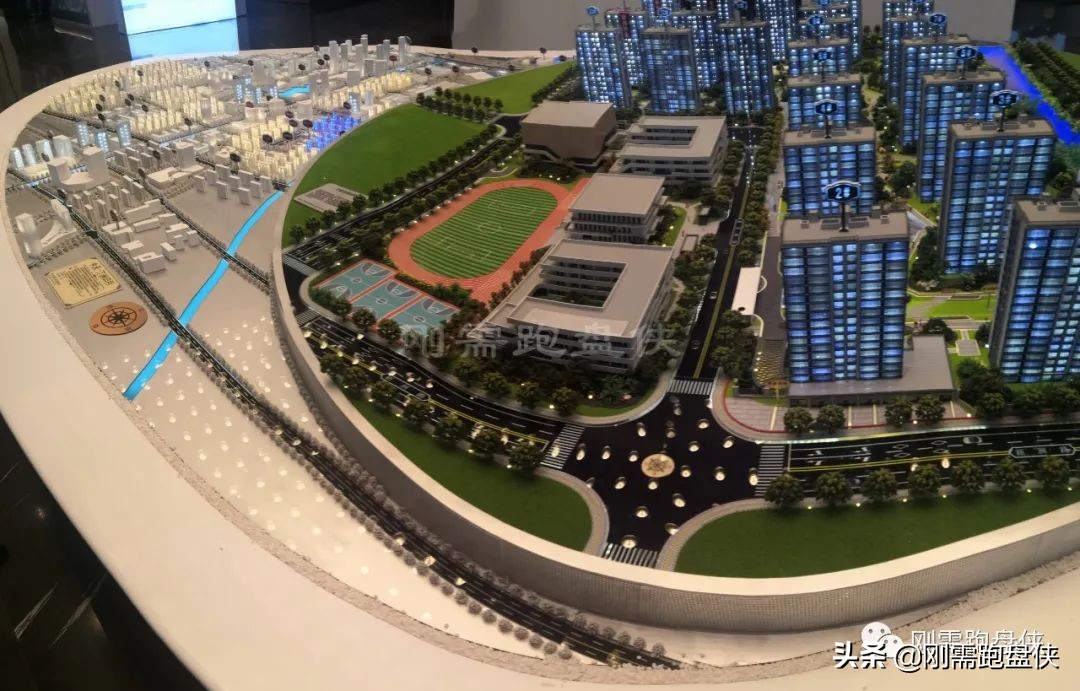 临平中天汀洲印月户型分析,地段不好装修也是浪费钱