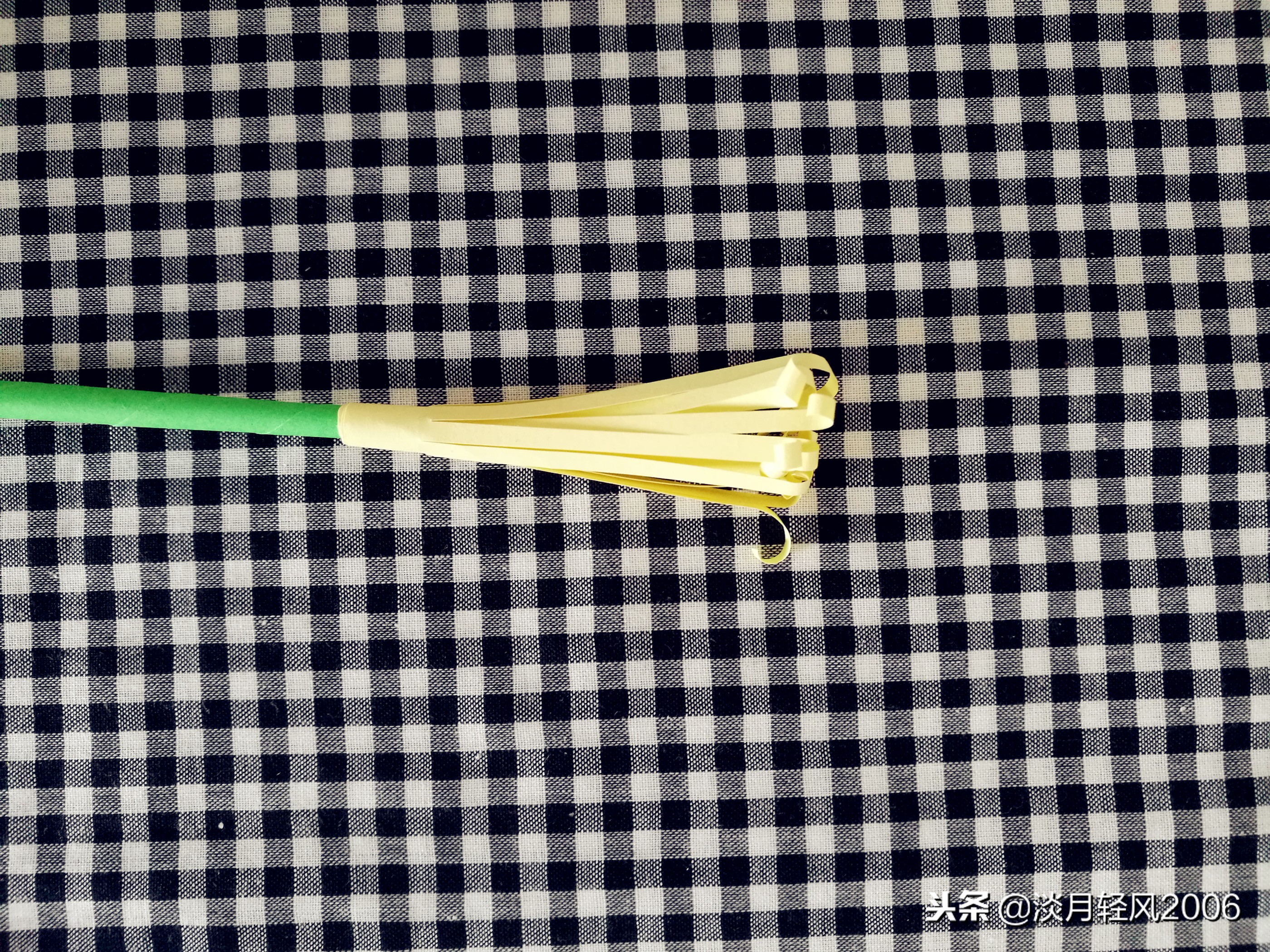 手工百合花制作幼儿园,百合花幼儿手工