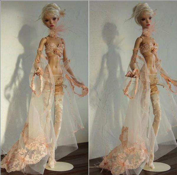 老爸酷爱芭比娃娃？微缩家具做到痴迷！