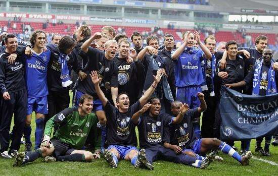 穆里尼奥摆大巴的文章,穆里尼奥执教热刺全过程