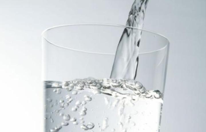 比熊遗传泪痕解决方法,比熊泪痕能吃药去掉吗