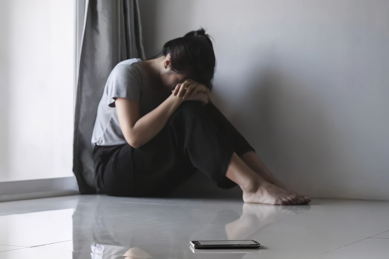 单身女孩欠债27万会怎样,未婚女性欠债20万怎么办