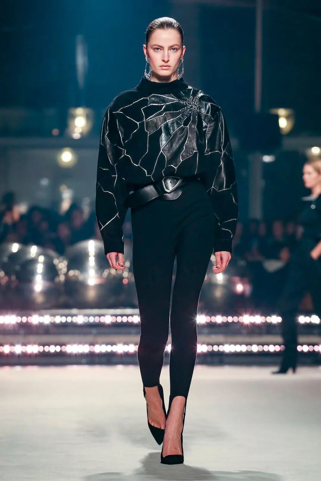 腿精杨幂居然出了瘦腿教程,腿精杨幂穿搭