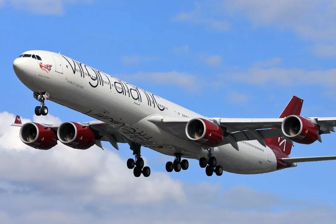 空客a340客机和波音747客机对比,法棍飞机起飞