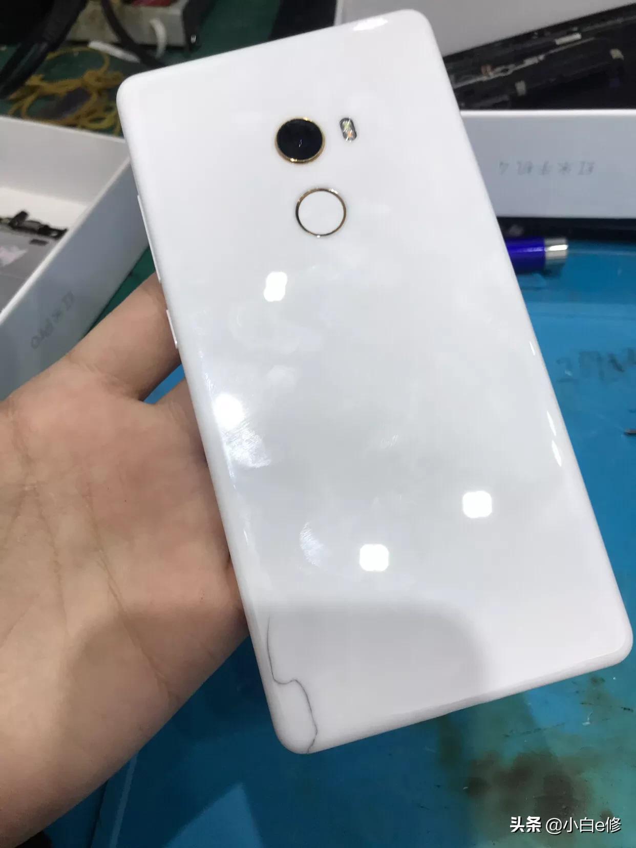 mix2陶瓷尊享版换后盖,小米mix2换屏官方价格