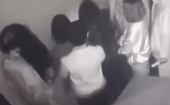 胆小警告密室逃脱,密室逃脱npc被玩家吓到