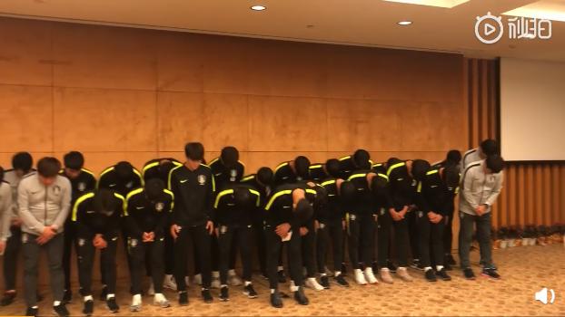 实力不济惨遭暴打,实力不够只能被欺负