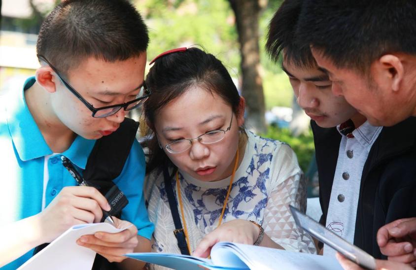 中考失利选择职高就没有前途吗,中考落榜读职高靠谱吗