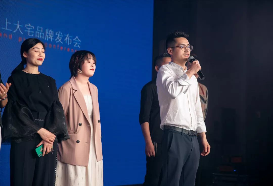 常州峰上大宅装饰工程有限公司,济南峰上大宅装饰装修公司怎么样