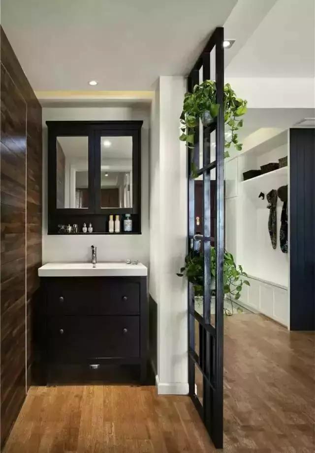 厕所门正对卧室门怎么做隔断,厕所门对入户门怎么解决风水问题