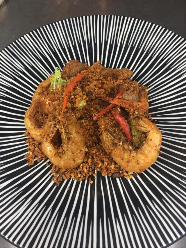 咸香可口外脆里嫩的椒盐皮皮虾,椒盐皮皮虾怎么做才能酥脆不起油