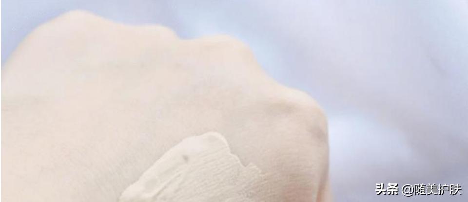 口红一哥李佳琦推荐的粉底液，妆后效果堪比整容，不愧是平价DW