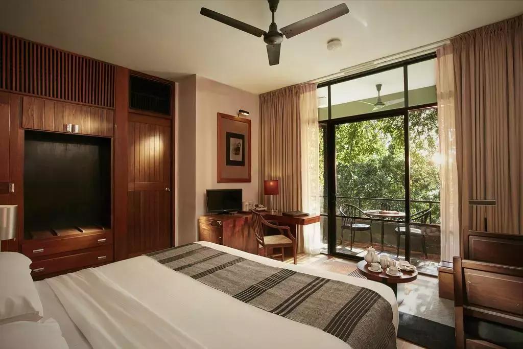 一生必去一次的神奇国度，榴莲白菜价，还有千与千寻里的海上火车