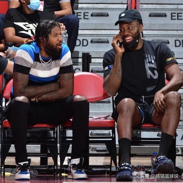 库里年薪和灰熊全队高,库里年薪nba第一