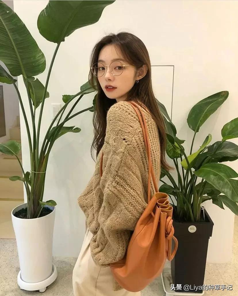 最流行的包包了解一下,今年最流行的包包是哪款