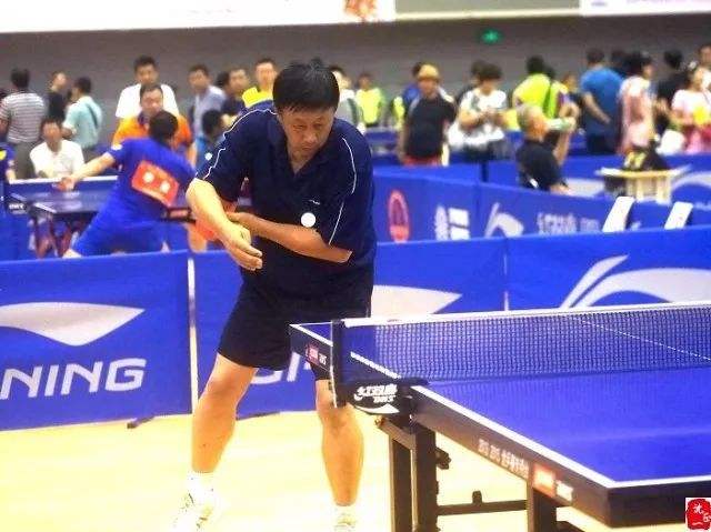 乒乓球比赛如何应对长胶削球选手,乒乓球业余比赛中遇到长胶