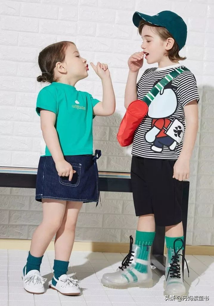 夏季流行的裙子童装,夏天连衣裙短袖童装