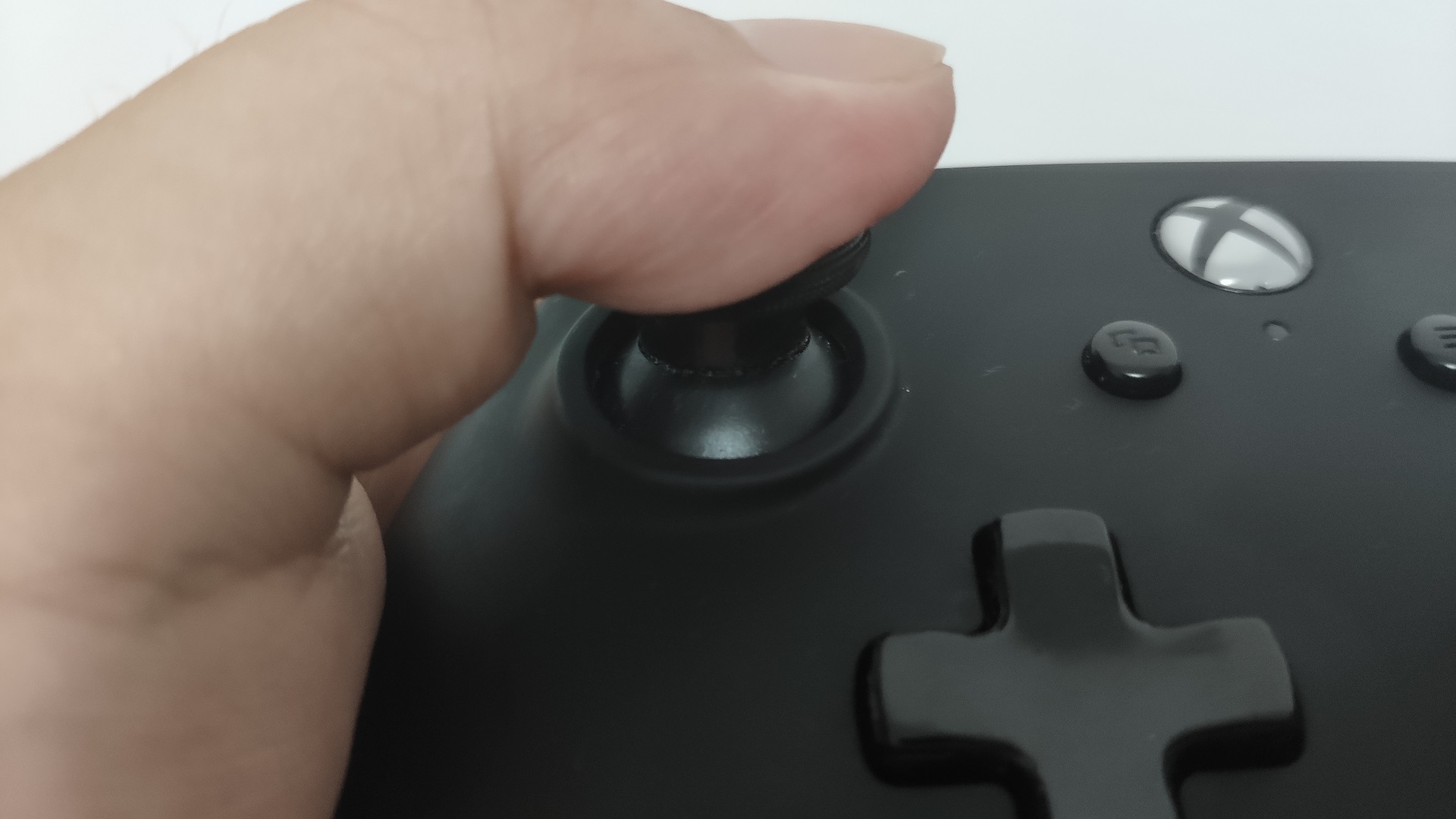 手柄摇杆漂移会影响游戏吗,新游手柄摇杆漂移怎么校正