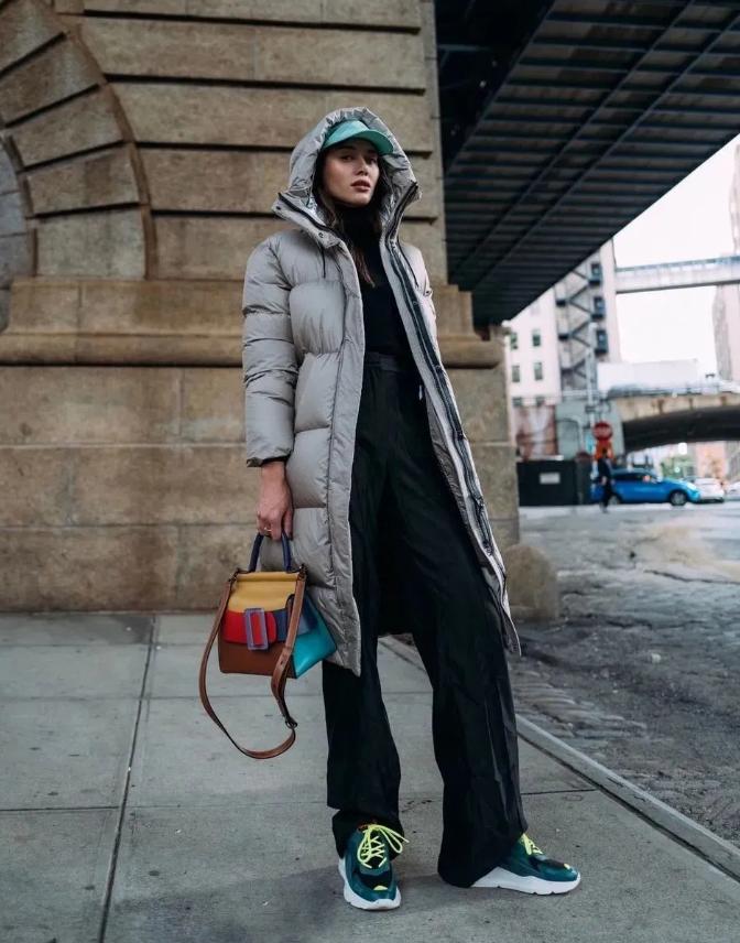 36岁张靓颖素颜照,张靓颖穿黄色外套是哪场演唱会