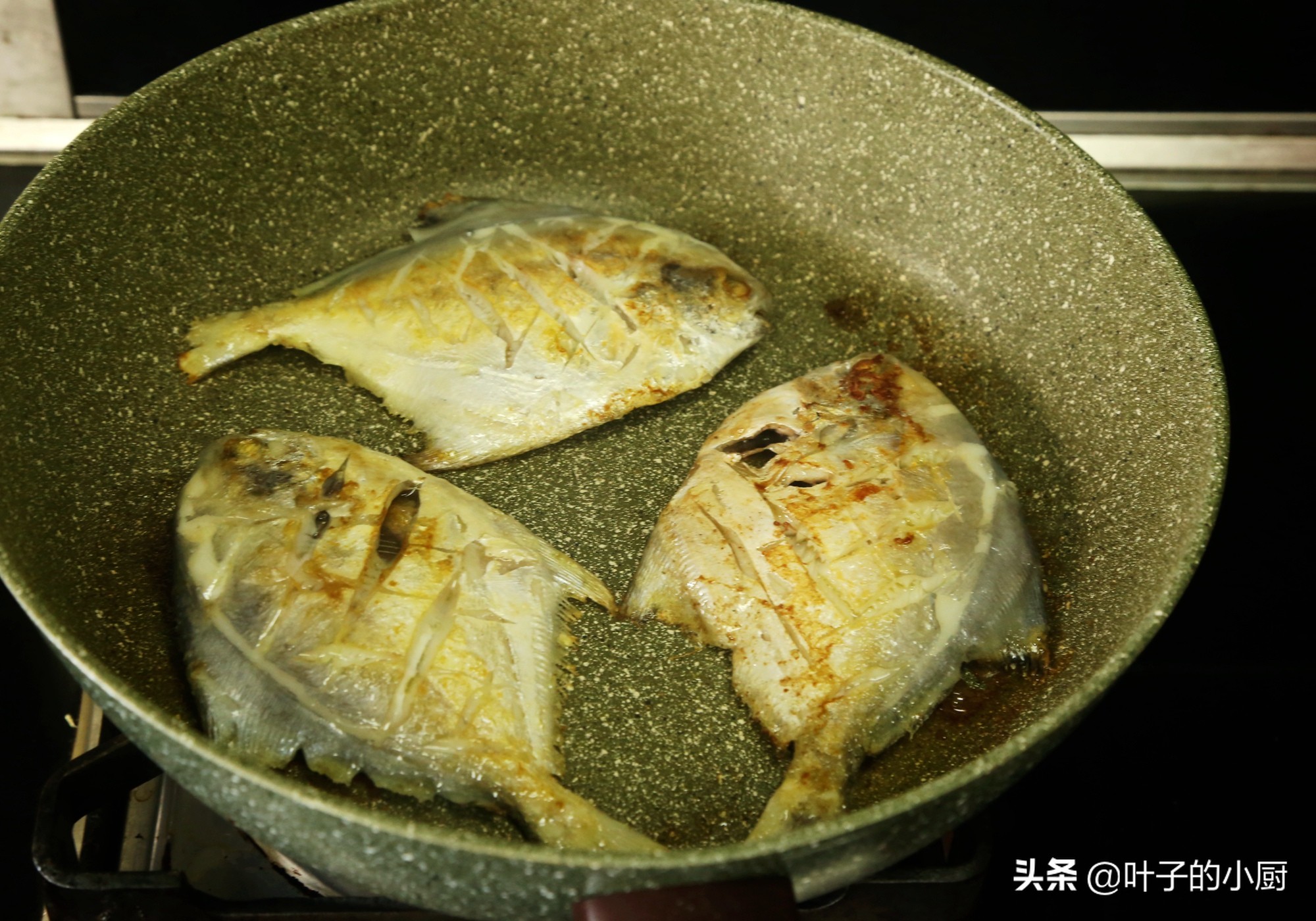 这样做鱼既入味又好吃,不管什么鱼怎样做才好吃