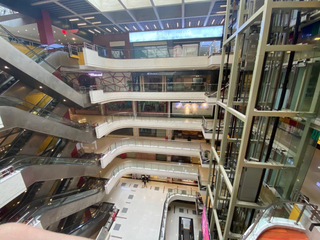 商场如战场，昔日大佬在解放碑一败涂地