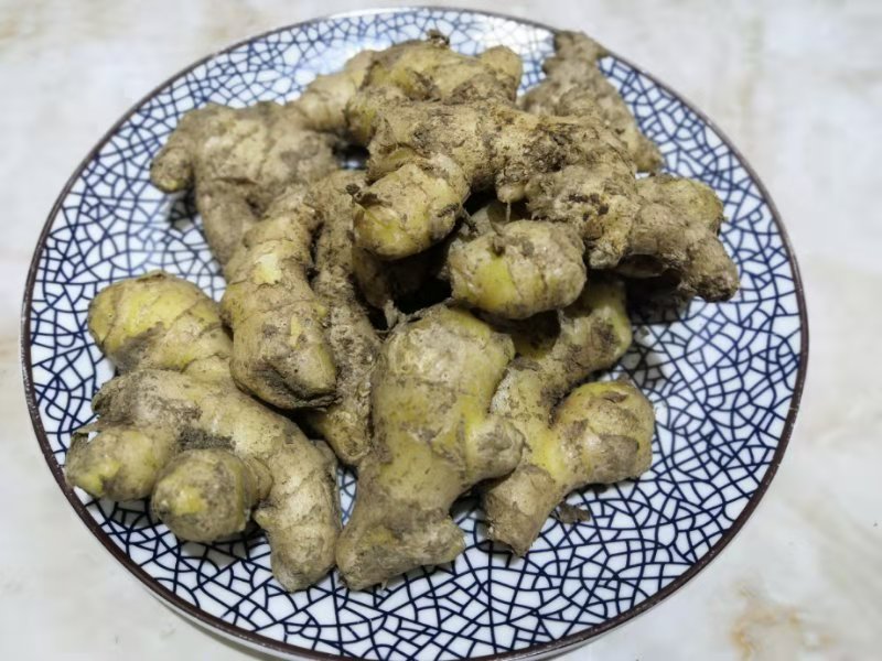 婆婆用了30年的腌黄瓜的方法,腌甜姜放一年不坏的正确做法