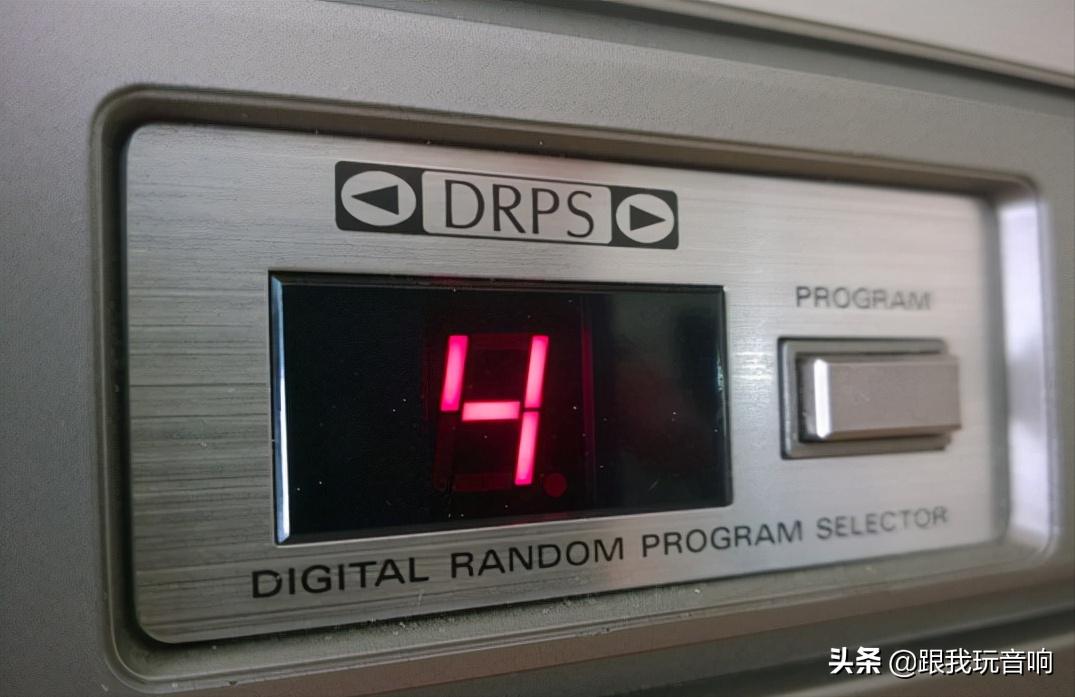 日立收音机2200,日立双卡录音机