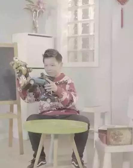 回忆杀！好想再通关一次“魂斗罗”，吃一次大大泡泡糖……