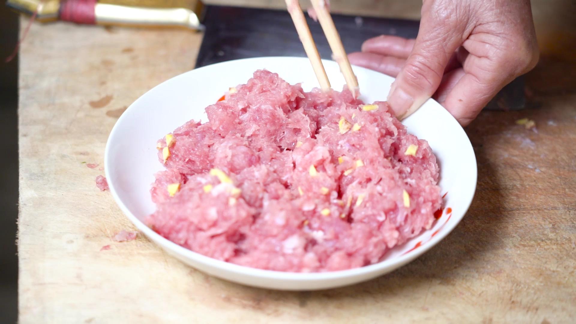 怎么腌制流油的咸鸭蛋窍门,不流油的咸鸭蛋腌制方法