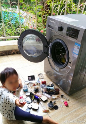 化妆品被小孩弄坏，是一种什么体验？