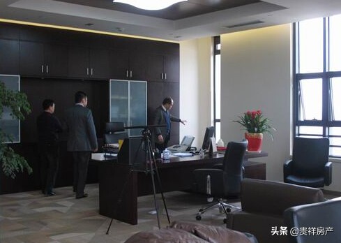 办公室养鱼用什么座位好,办公室养鱼多少条鱼为最佳