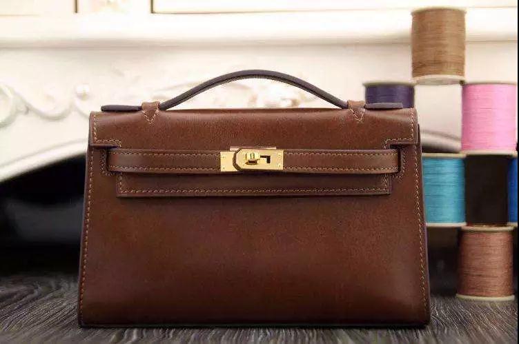 香奈儿lv凭什么卖那么贵,lv香奈儿为啥总是越涨价卖得越多