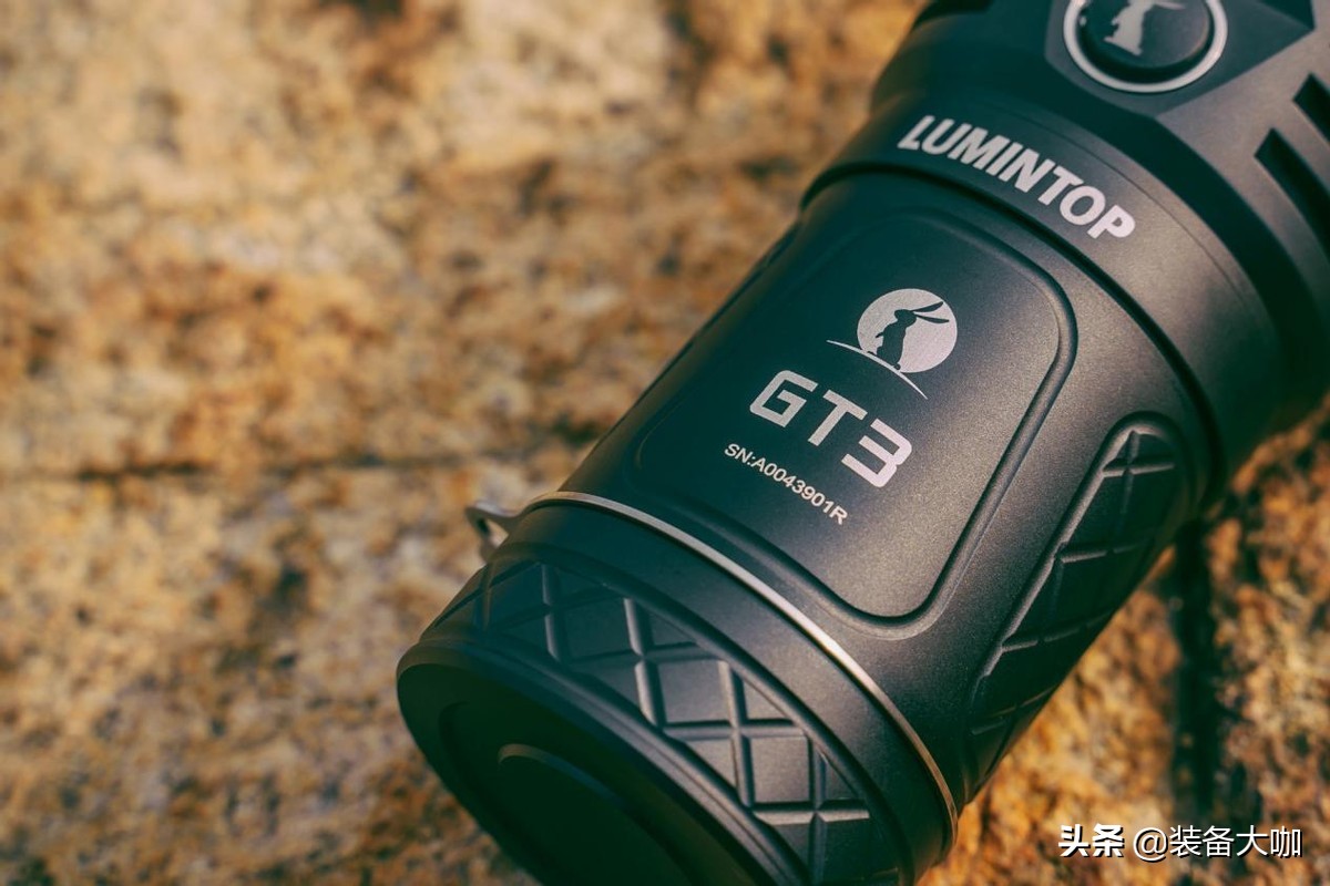 三眼小钢炮手电筒亮吗,三眼小钢炮强光